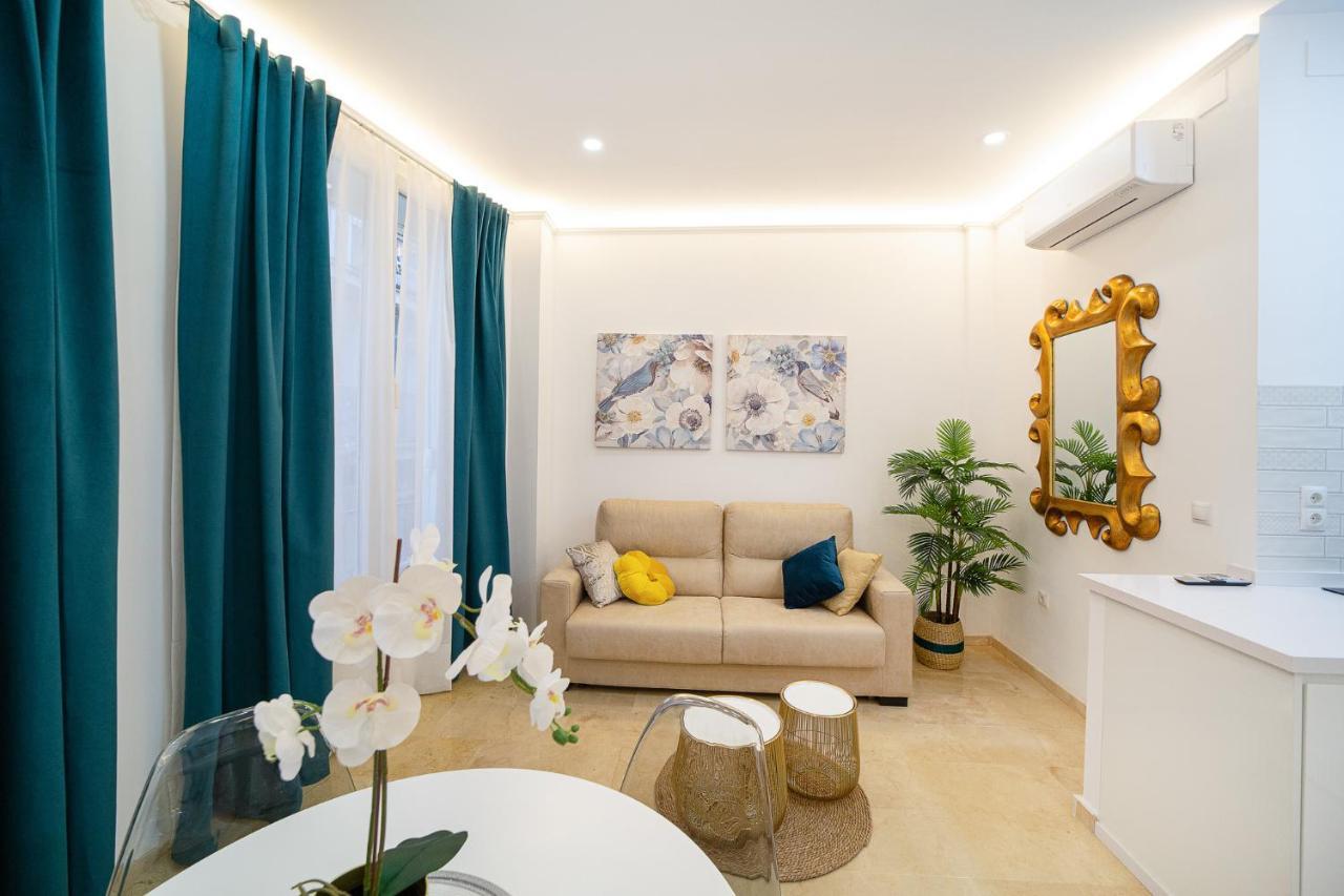 Malaga Historical Centre Luxury Apartment Luaran gambar