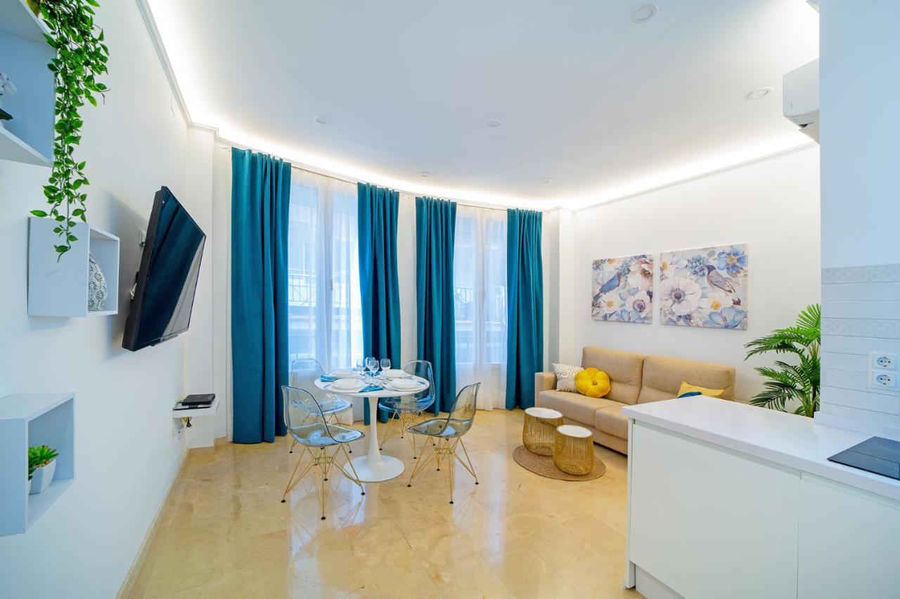 Malaga Historical Centre Luxury Apartment Luaran gambar