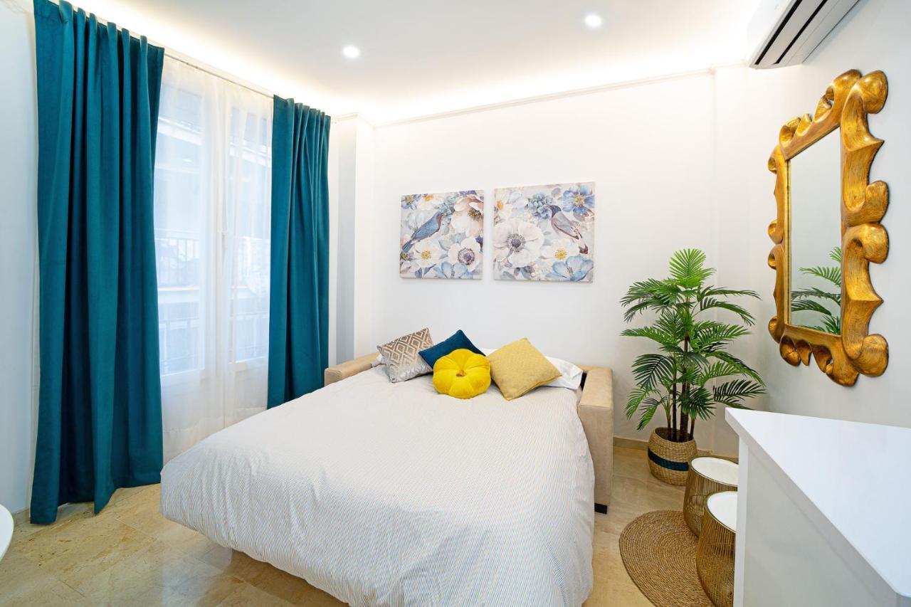 Malaga Historical Centre Luxury Apartment Luaran gambar