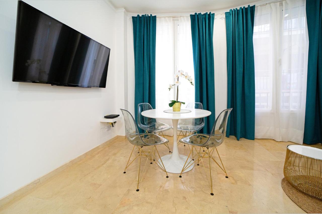 Malaga Historical Centre Luxury Apartment Luaran gambar